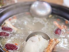-濠轩阁特色生蚝火锅(水湾路店)