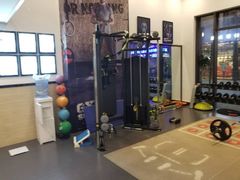 -思迈威健身(积玉桥万达店)