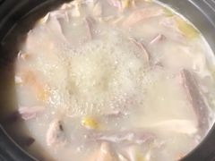 猪肚鸡火锅-大匠工房古船木艺术餐厅·猪肚鸡专门店(长白仙岛店)