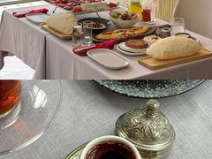 -Efes Turkish & Mediterranean Cuisine 艾菲斯餐厅(陆家嘴店)