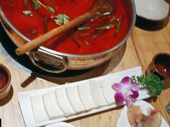 -黔诚多彩火锅(甲秀楼店)