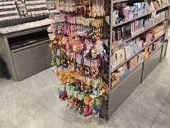-潮品挚尚(五角场苏宁易购店)