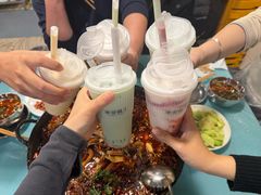 鸿顺美蛙鱼头-鸿顺老铁锅美蛙鱼府(解放碑店)