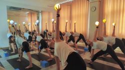 -亚太瑜伽普拉提学院