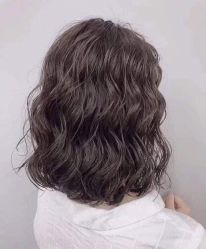 -蘑菇发型