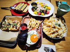 -HELLO 27 意面·沙拉·帕尼尼