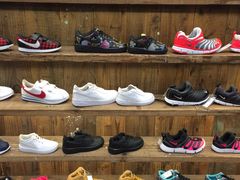 -ABC MART(心斎橋店)