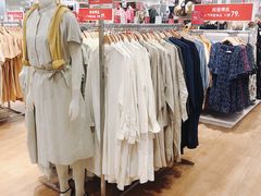 -优衣库(南宁江南万达店)
