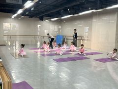 -李家军游泳健身