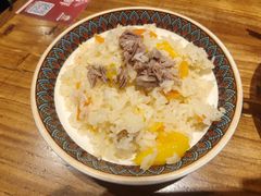 新疆手抓饭-清真·双公羊·馕坑烤全羊(奥体店)
