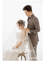 -雪中彩影婚纱摄影·微光艺术中心