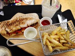 -Cafe Aewol Monsant