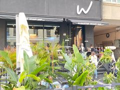 -W COLLECTIVE  DESSERT SHOP