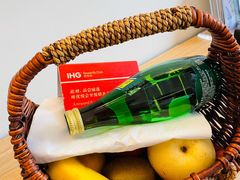 -上海虹桥君丽假日酒店(娄山关路地铁站店)