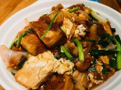 五花肉韭菜煎焖豆腐-聚丰农庄