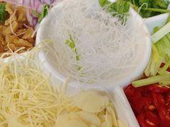 -官塘陈记鱼生·潮汕砂锅粥·牛肉火锅(潮枫路总店)