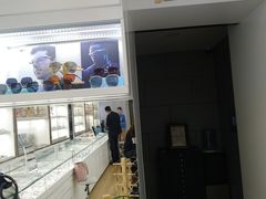-翰佐蔡司小乐圆·依视路星趣控·暴龙眼镜折扣店