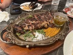 -LESCEDARS  Bistro香柏树(外滩店)