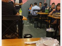 大堂-回·龙虾铺·盆盆蟹·烧烤大排档(回龙观店)