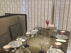 -海派悦庭·海胆烧麦·新融合菜(凯德广场店)