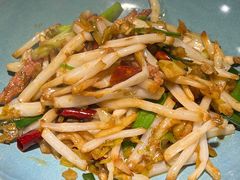 -魏铭鱼头捞饭(晋阳路店)