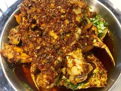 -凤凰路何眼镜香辣蟹(花果园店)