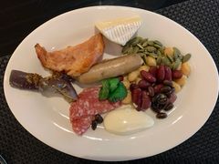 -圣丰索菲特·2 On 988 Café 自助餐厅