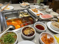 -海底捞火锅(新松江路店)
