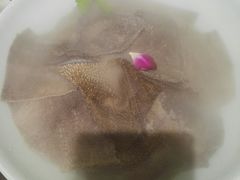 屠场水牛毛肚-红九格老火锅(三峡广场店)