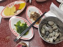-四囍码头海鲜烧烤自助火锅(外滩南京东路悦荟广场店)