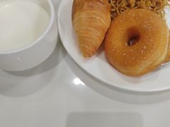 -江门新会碧桂园凤悦凤凰酒店(万达广场店)
