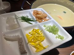 -揽季锅物会·海鲜姿造(五四路店)