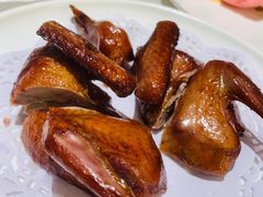 中山妙龄乳鸽-十二粤味·顺德菜·烧鹅点心(五四广场店)