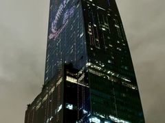 -上海龙之梦万丽酒店