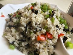 干巴菌炒饭-京川野菌王(总店)