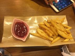 美式粗薯条-OKOOKO澳客餐吧(乐天百货店)