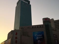 -华联商厦(火车站店)