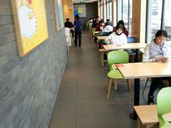 用餐区-麦当劳(嘉定店)