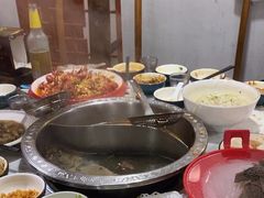 -乡土黄·鲜牛肉火锅·小龙虾(兴业街店)