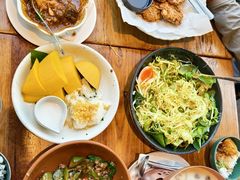 -Kub Kao Kub Pla (Terminal21)