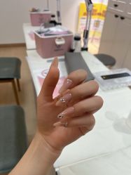 -NEW LOOK-绿麓 · 美甲美睫脱毛工作室