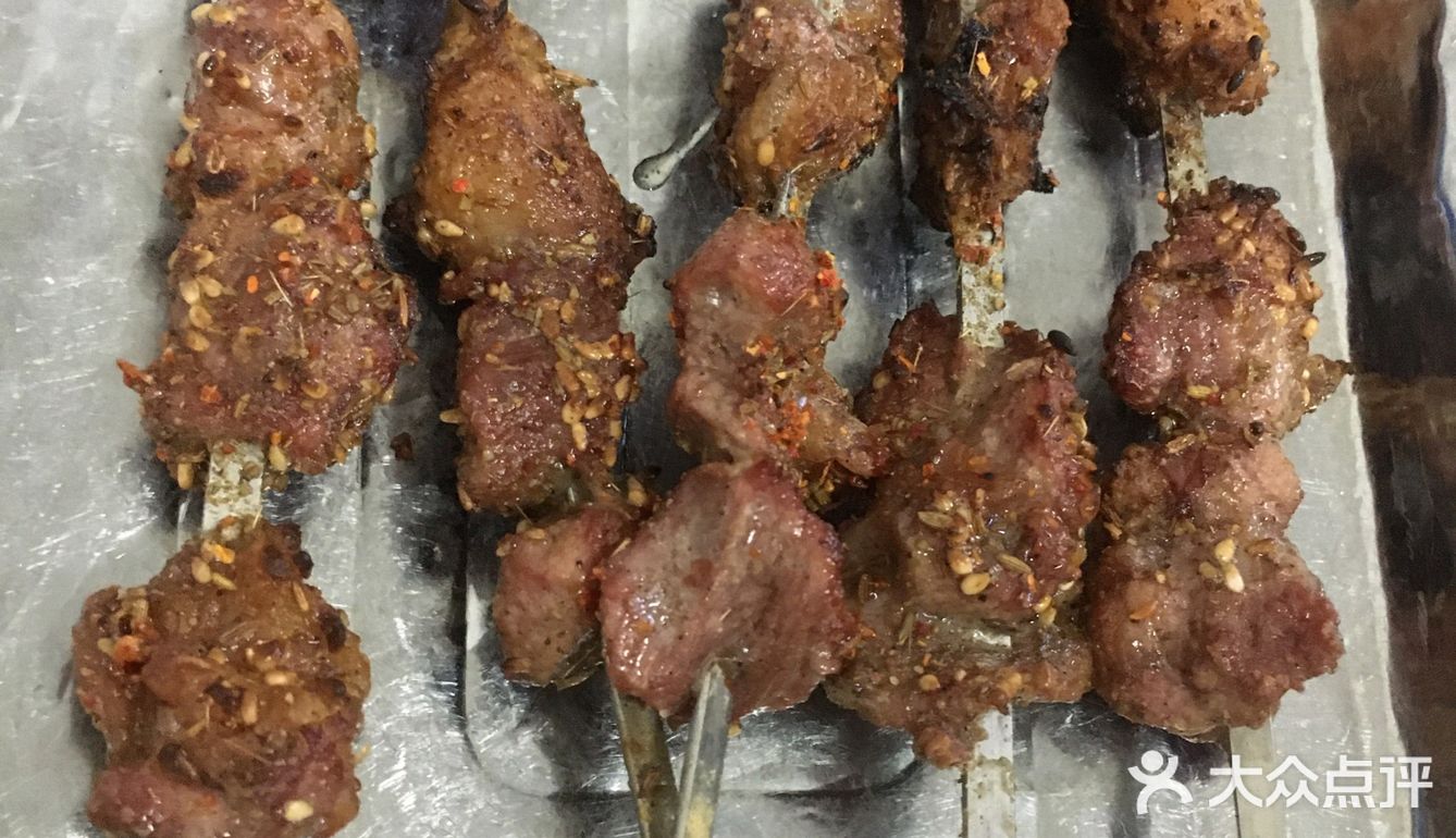 种类超多的新疆烤馕～可甜可咸又很香