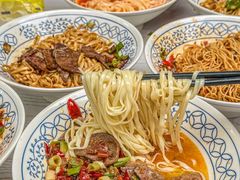 -李与白包子铺(桐梓林店)
