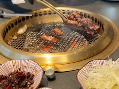 -铭牛烧肉·和牛海鲜自助(高新月牙湖店)