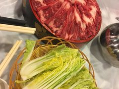 -鲜入围煮花胶鸡海鲜火锅