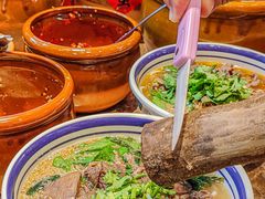 -云阿蛮云南生烫牛肉米线(奉贤路店)