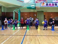 -呈康体育青少年篮球培训班(虹口店)