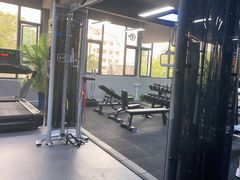 -耀恒健身(南浦地铁店)