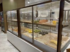 面包甜点陈列柜-奈雪的茶(华侨城创意园店)