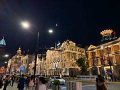 -白玉兰酒店(上海田子坊马当路地铁站店)